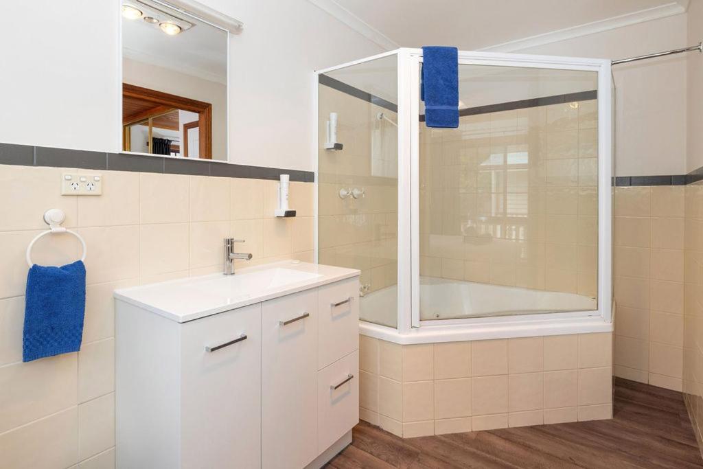 Kitty'S Cottages - Managed By Big4 Strahan Holiday Retreat 외부 사진